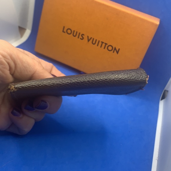 ❤️ ♥️ 💜 🤎 Louis Vuitton Monogram signature design LV Logo 6 key holder - Picture 5 of 8
